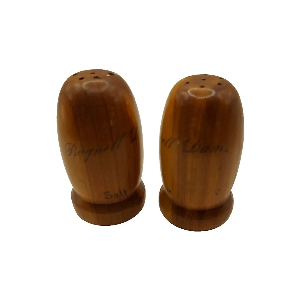 VTG Wooden Salt & Pepper Shakers Bagnell Dam Souvenirs Missouri Lake of Ozarks